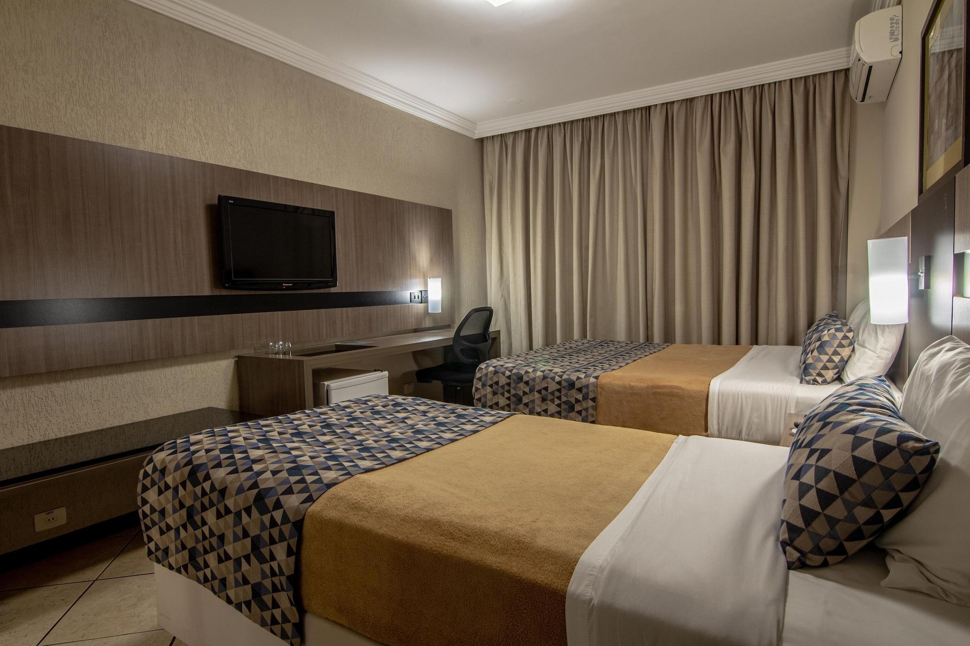 Hotel Deville Express Cascavel كاسكافيل المظهر الخارجي الصورة