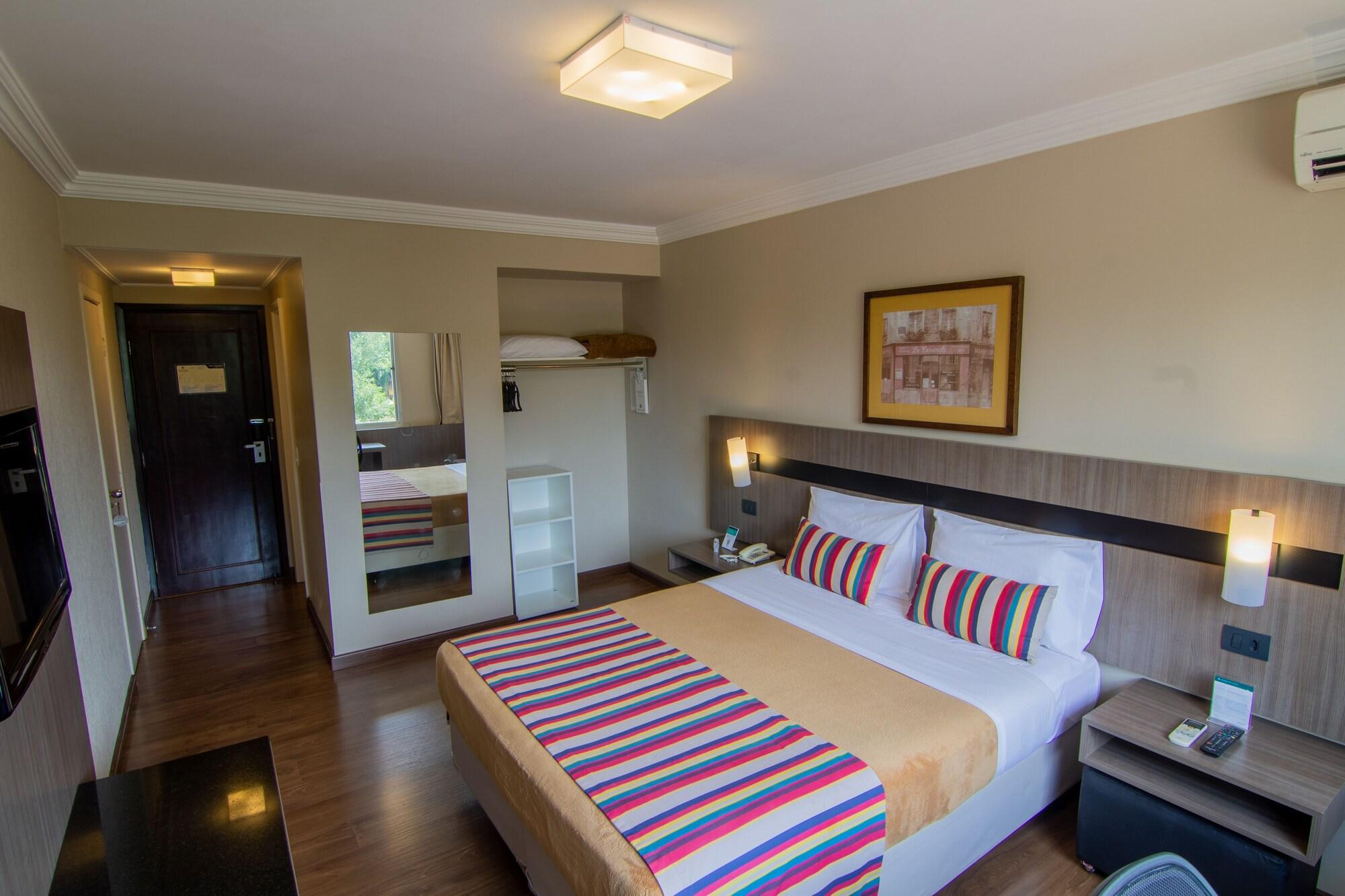 Hotel Deville Express Cascavel كاسكافيل المظهر الخارجي الصورة
