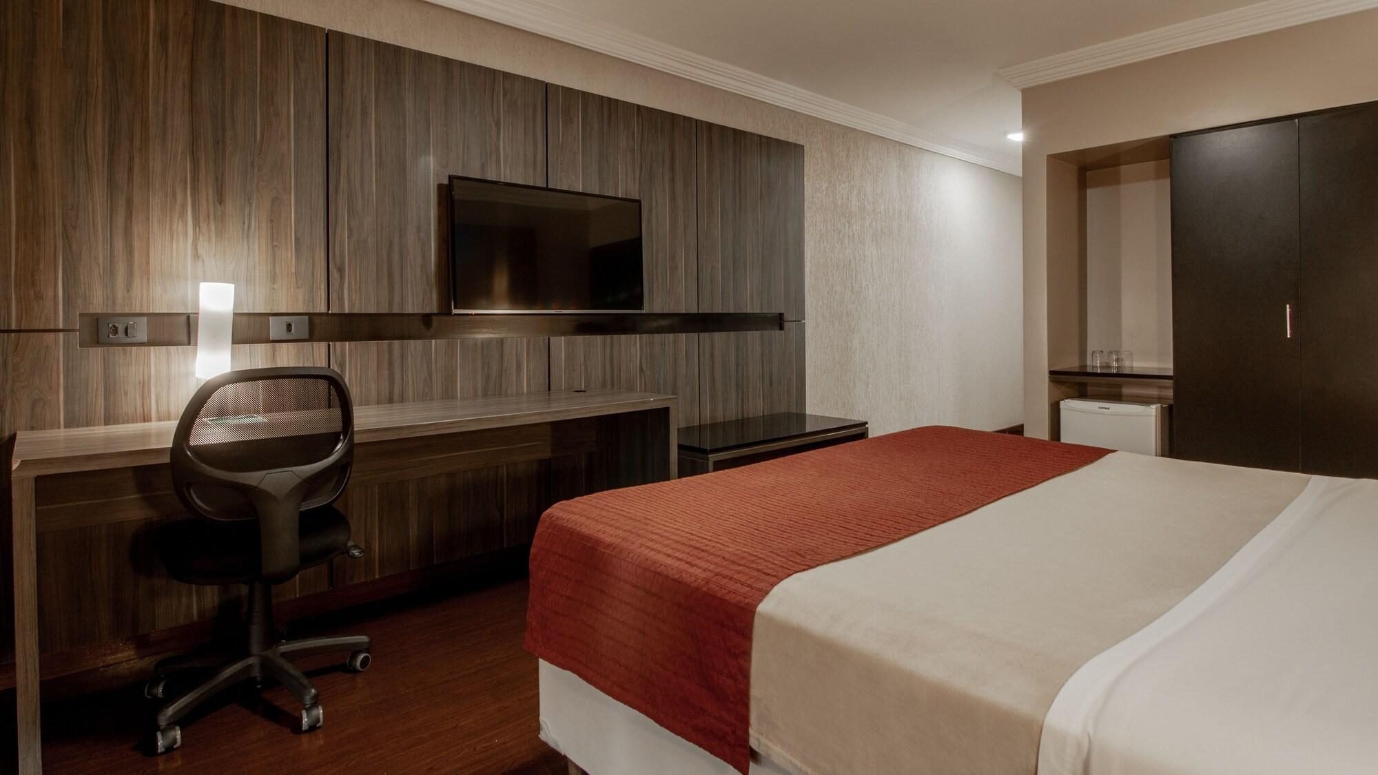 Hotel Deville Express Cascavel كاسكافيل المظهر الخارجي الصورة