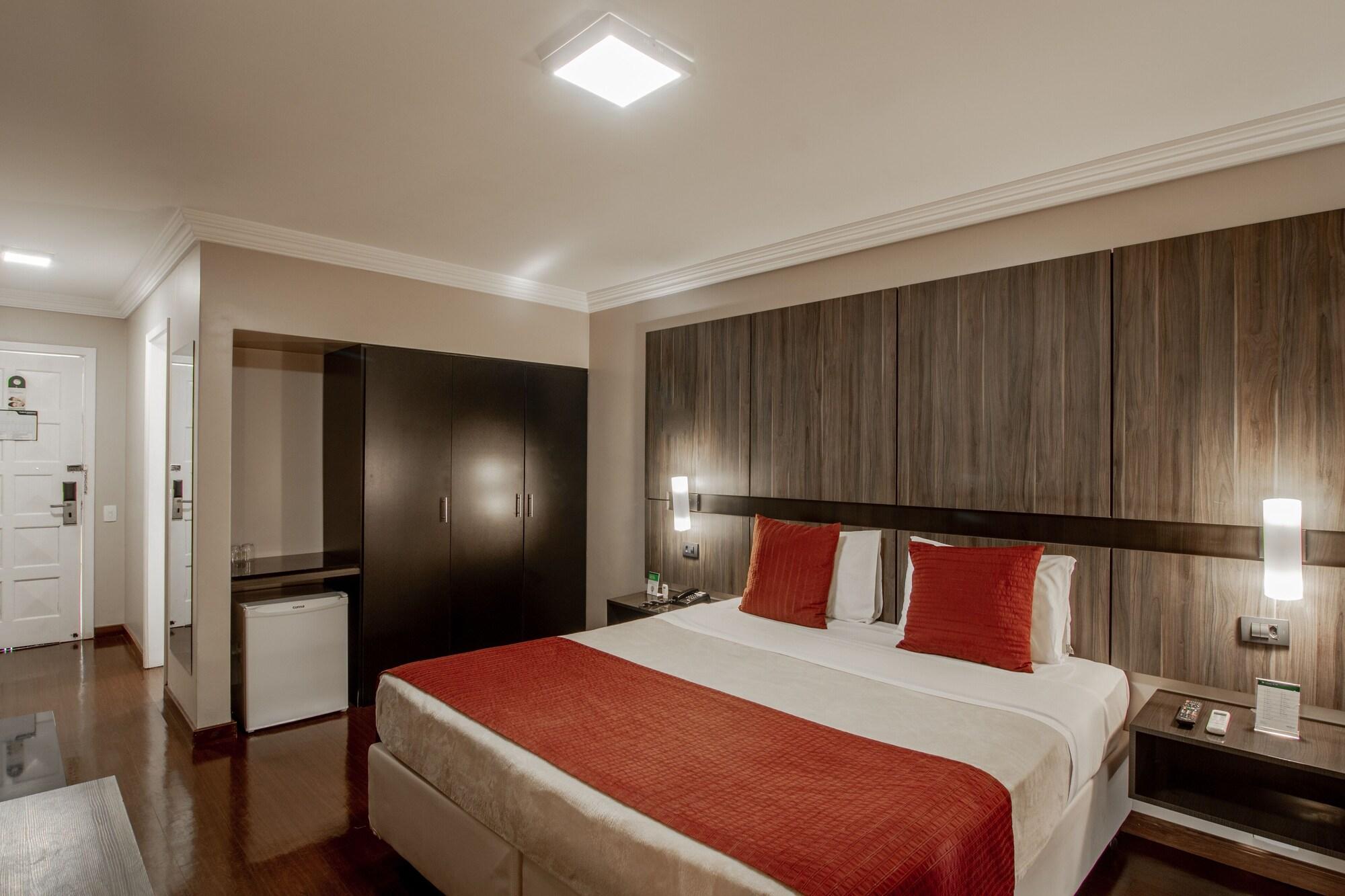 Hotel Deville Express Cascavel كاسكافيل المظهر الخارجي الصورة