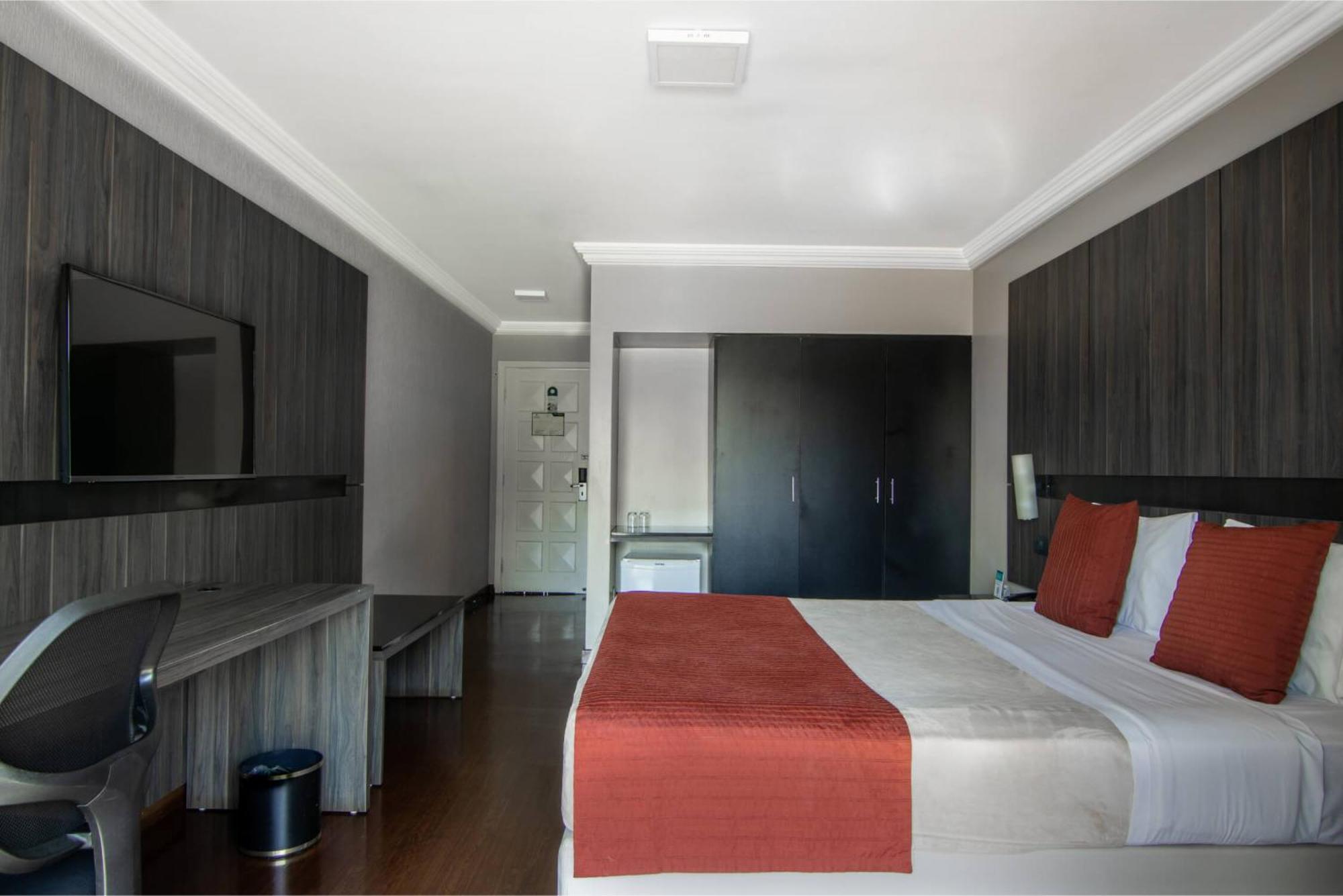 Hotel Deville Express Cascavel كاسكافيل المظهر الخارجي الصورة