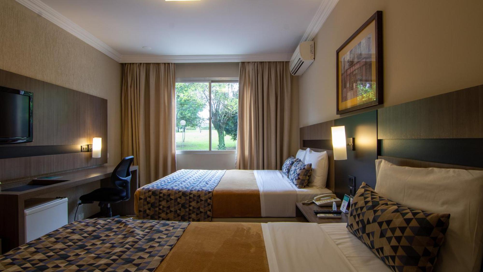 Hotel Deville Express Cascavel كاسكافيل المظهر الخارجي الصورة